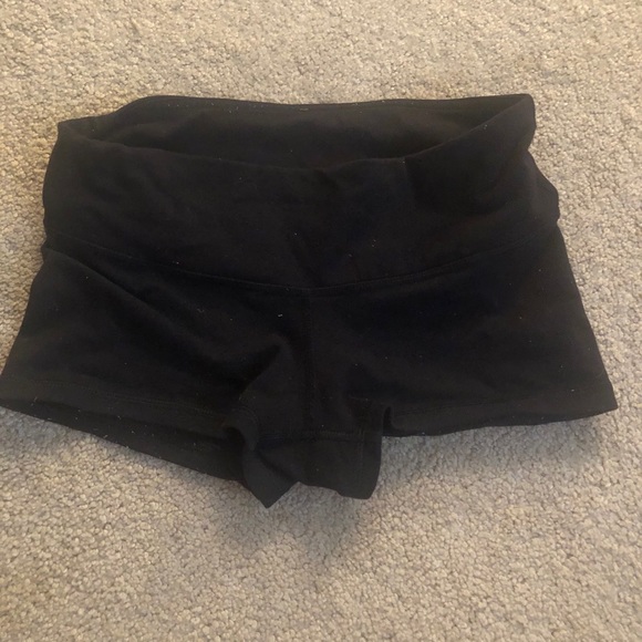 LULULEMON ATHLETIC SHORTS - Picture 5 of 5